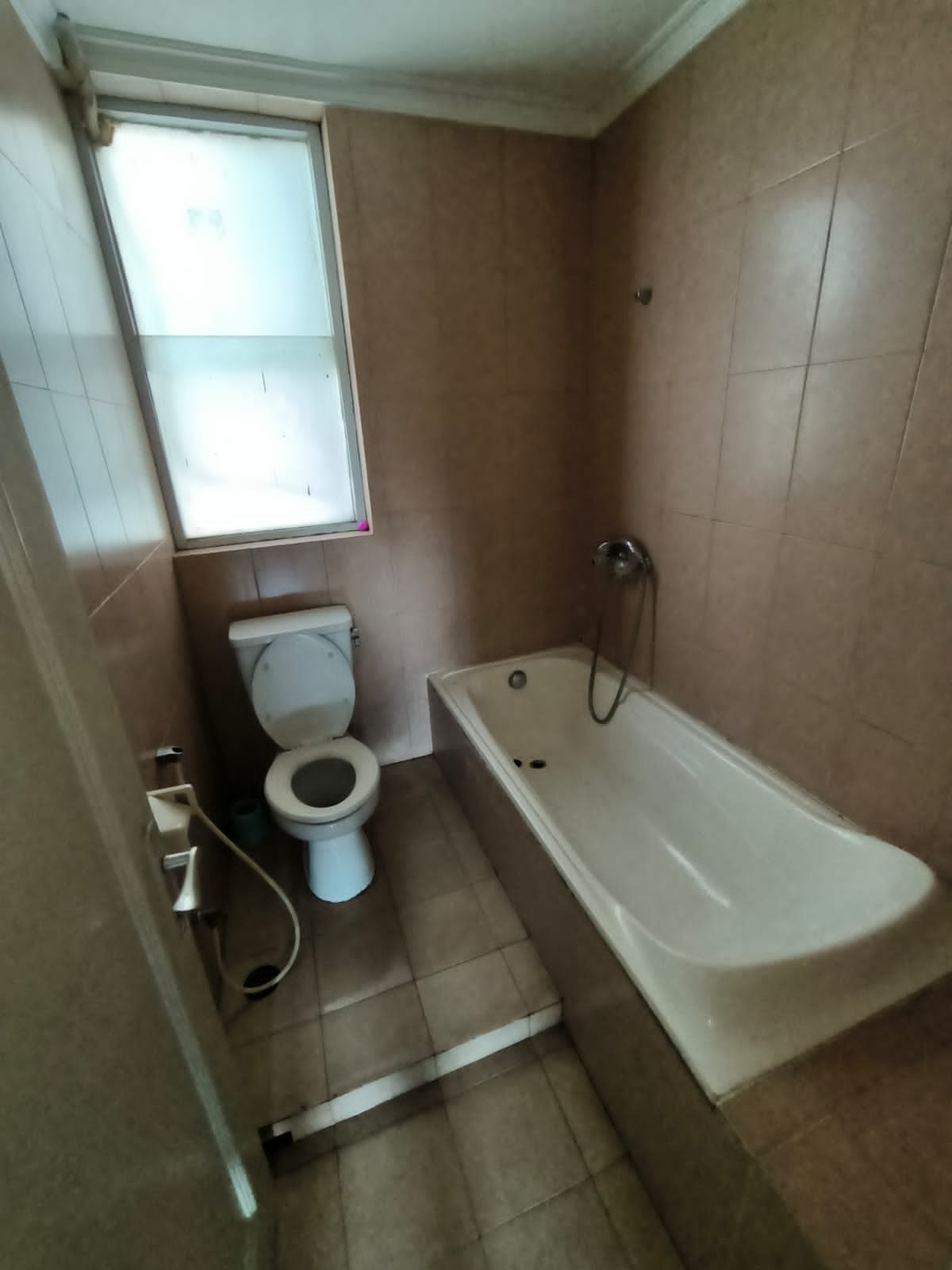 Dijual Apartemen Crown Court Lippo Cikarang